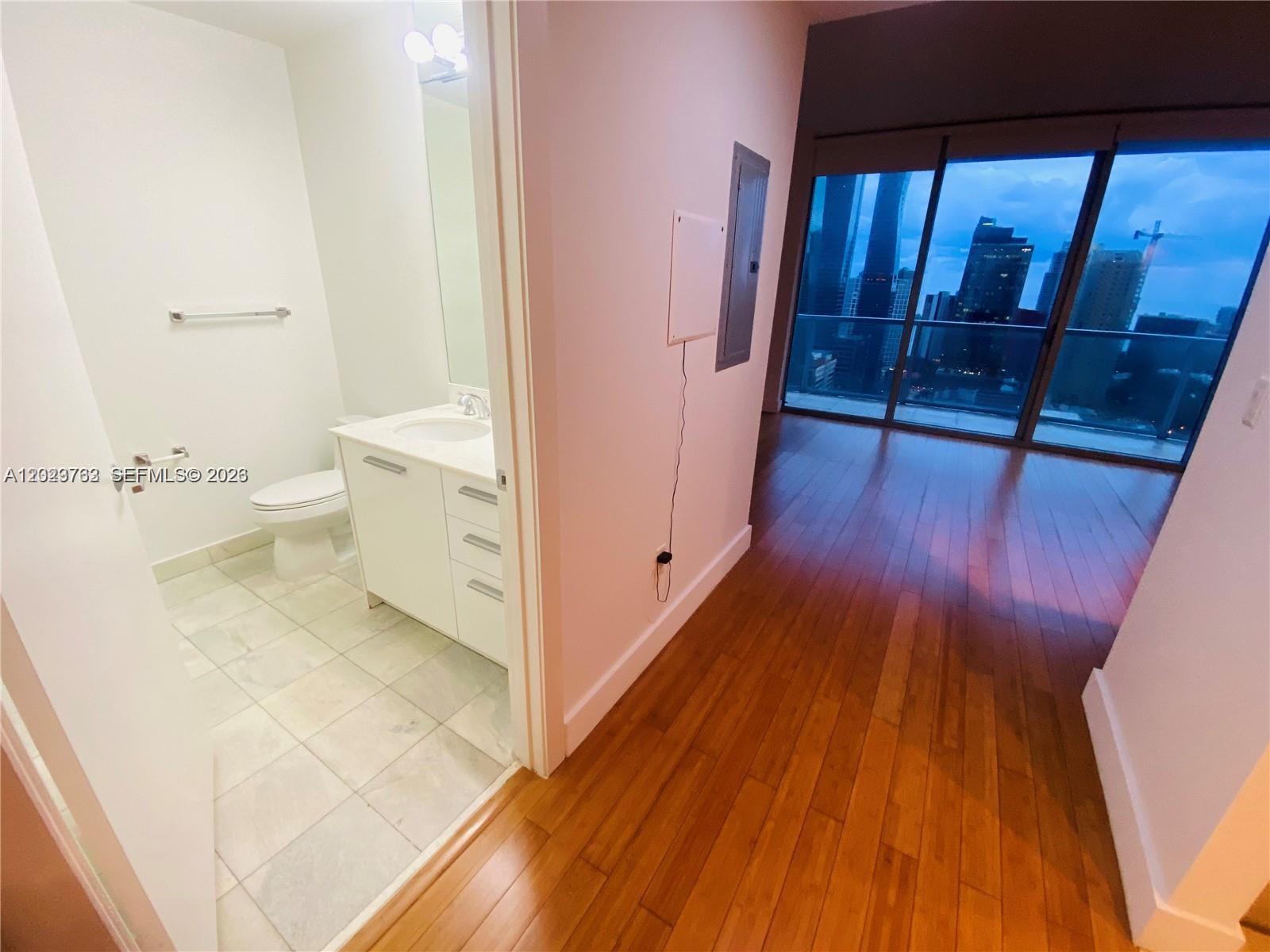 1060 Brickell Ave 3109 Property Photo 9