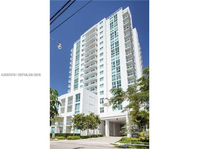 1861 NW S River Dr 1901 Property Photo 1
