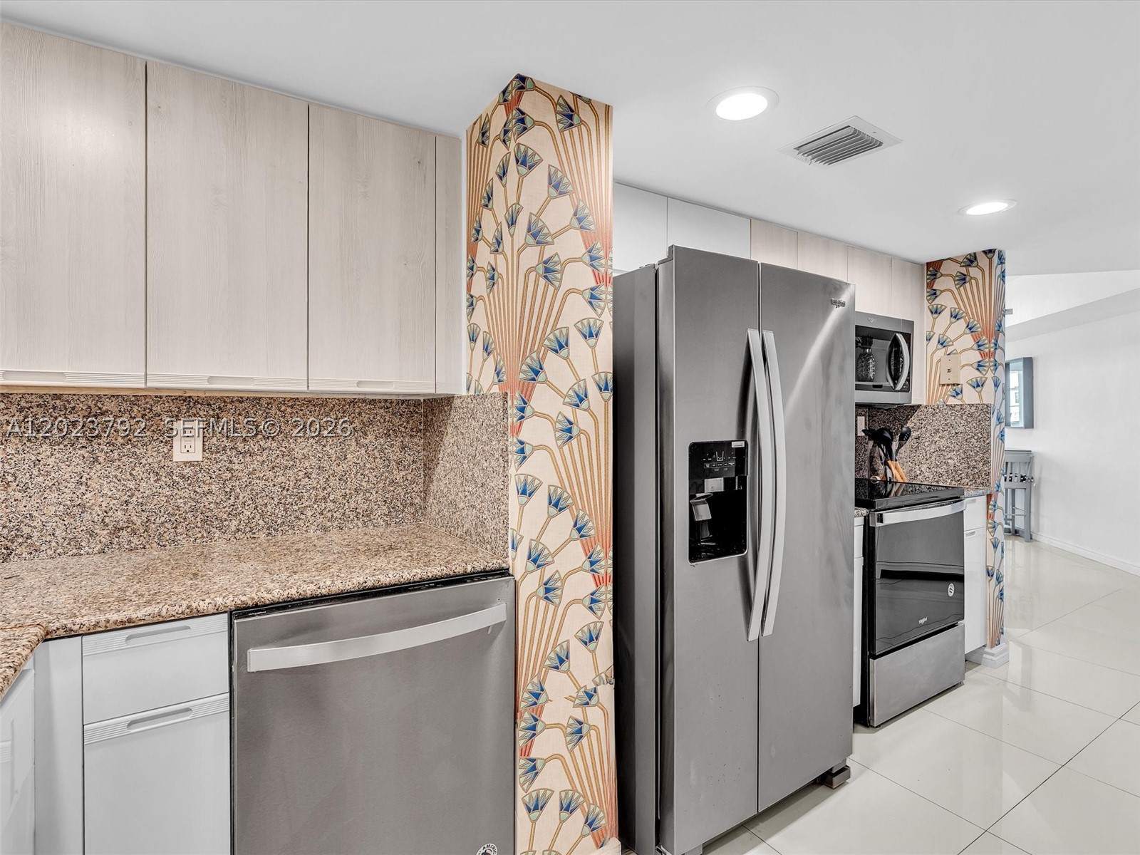 825 Brickell Bay Dr 2048 Property Photo 7