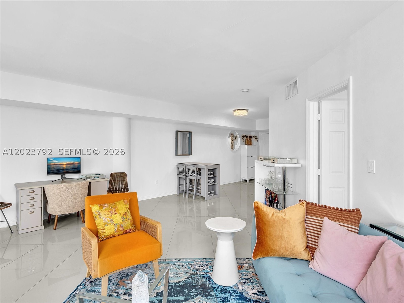 825 Brickell Bay Dr 2048 Property Photo 15