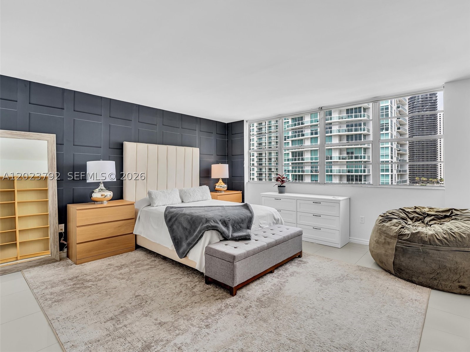 825 Brickell Bay Dr 2048 Property Photo 18