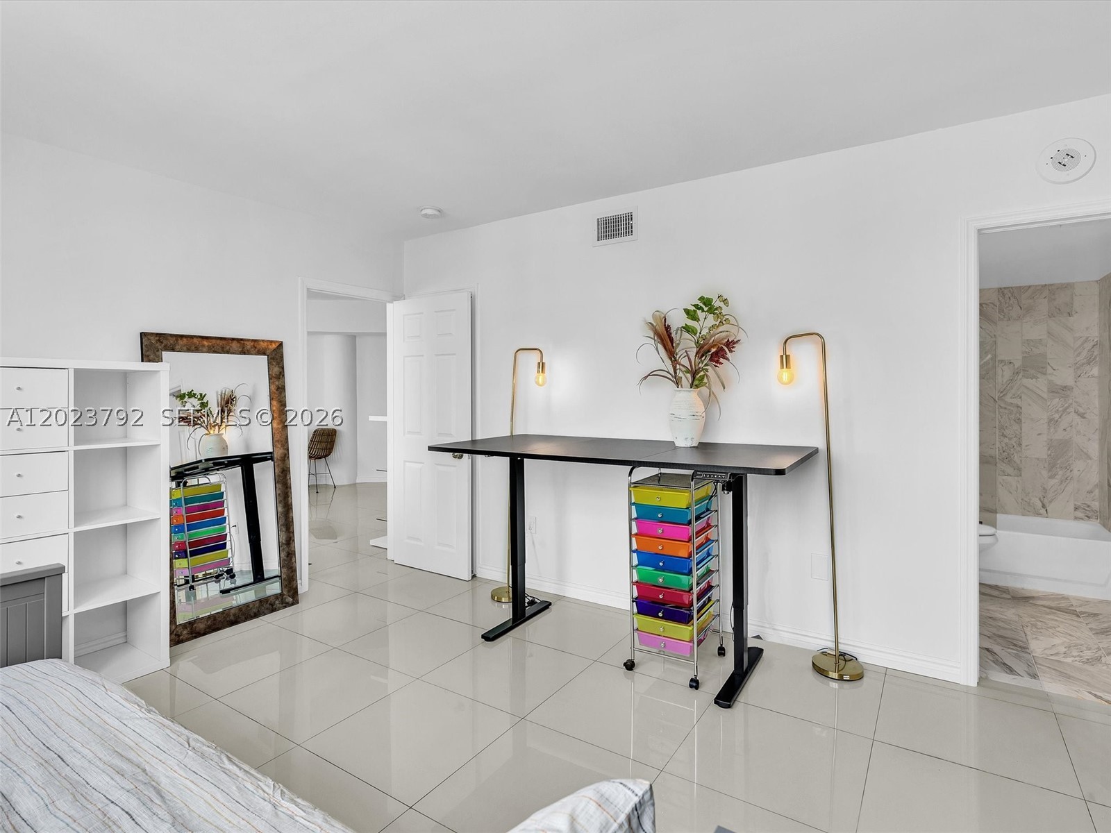 825 Brickell Bay Dr 2048 Property Photo 27