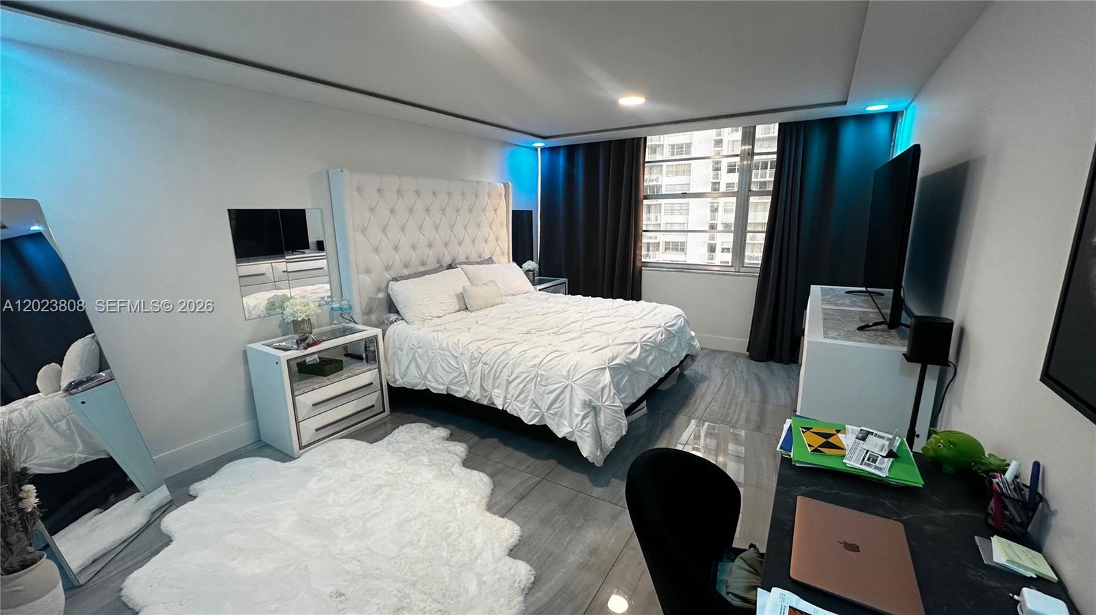 18041 Biscayne Blvd 702 Property Photo 6