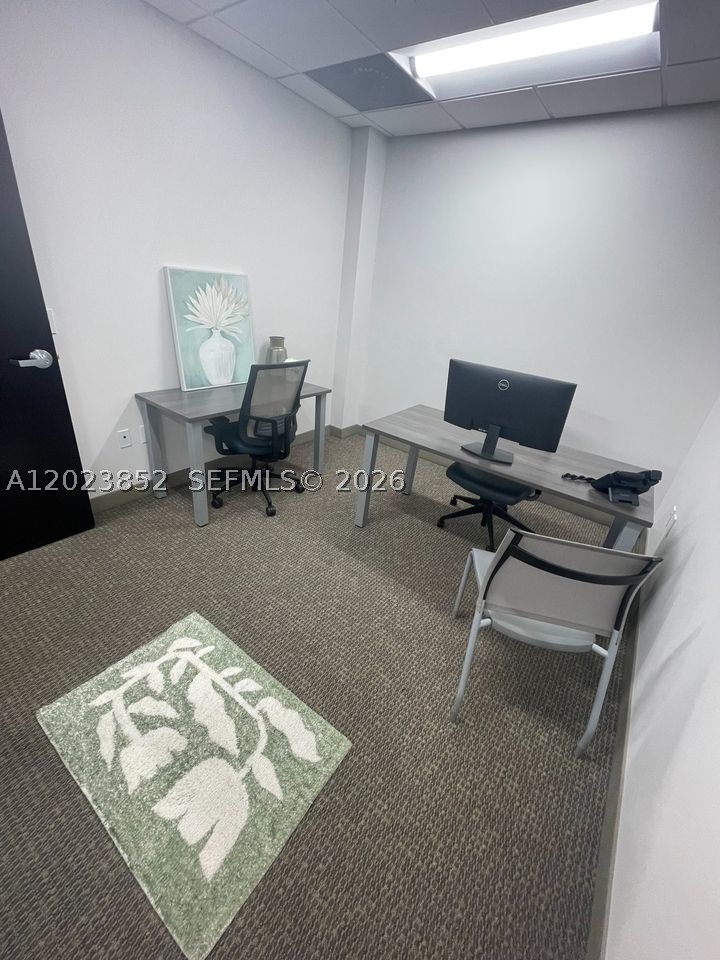 515 N Flagler Dr Property Photo 8