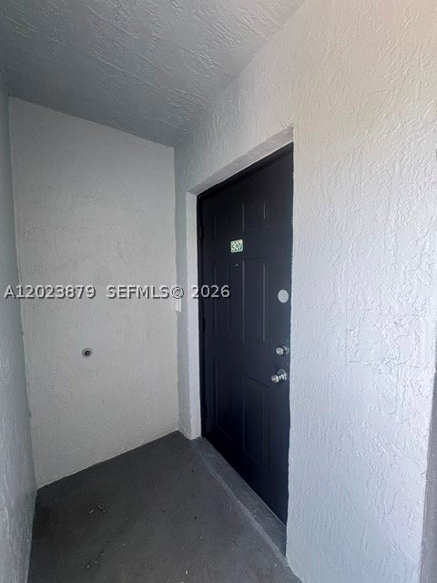 150 Nw 96th Ave 9-307 Property Photo 5