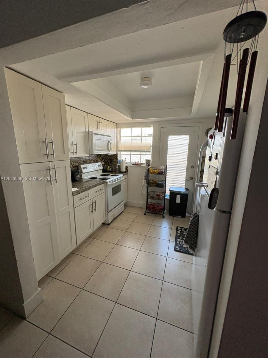 11840 Ne 19th Dr 14 Property Photo 4