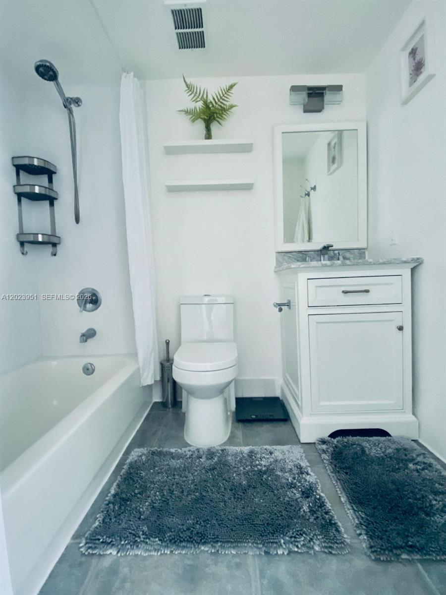 1550 Drexel Ave 202 Property Photo 16