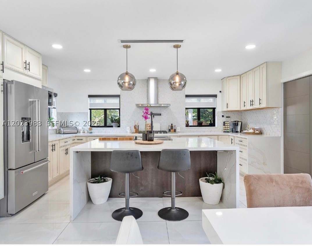 A12023983 Property Photo 8