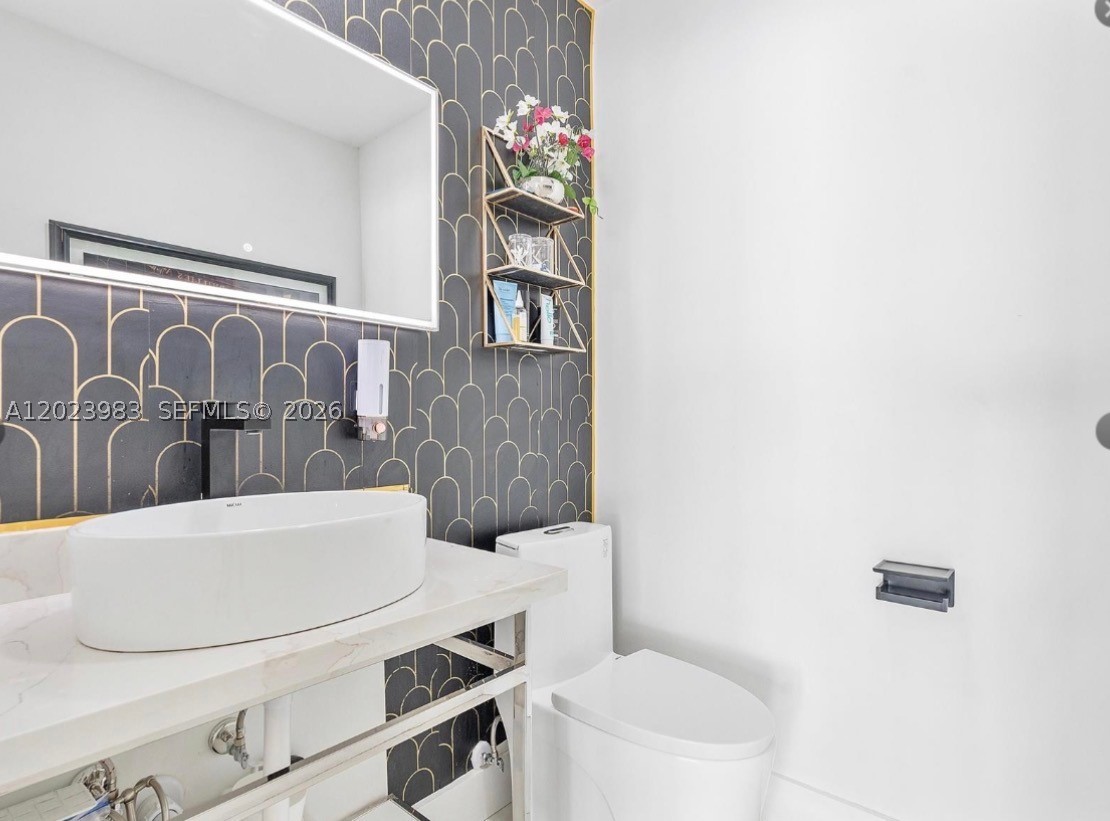 A12023983 Property Photo 13