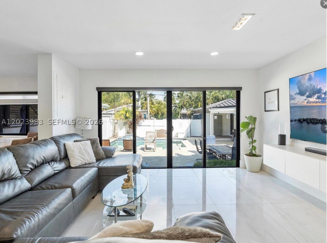 A12023983 Property Photo 21