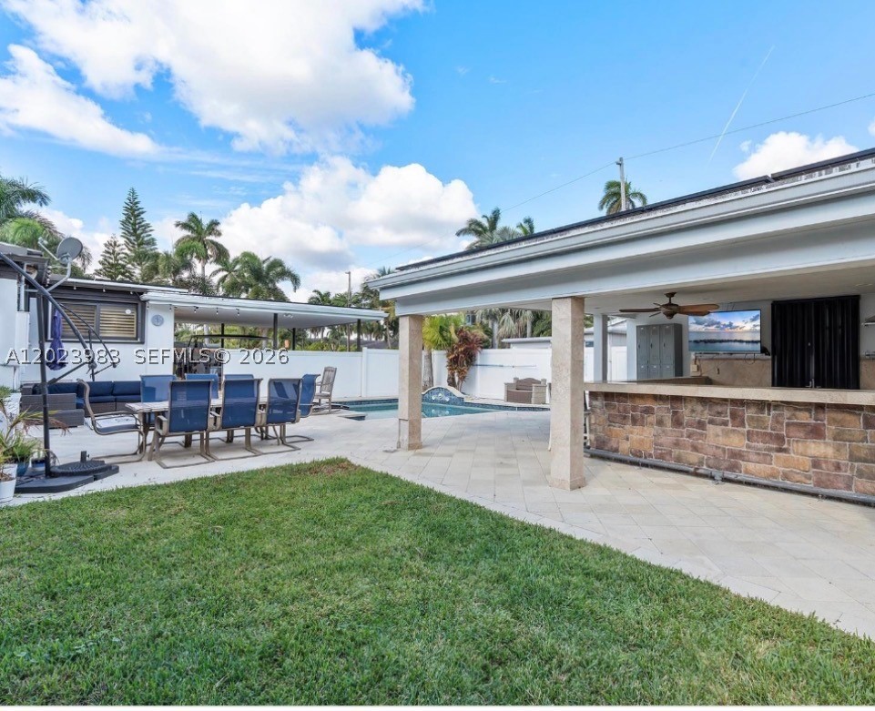 A12023983 Property Photo 22