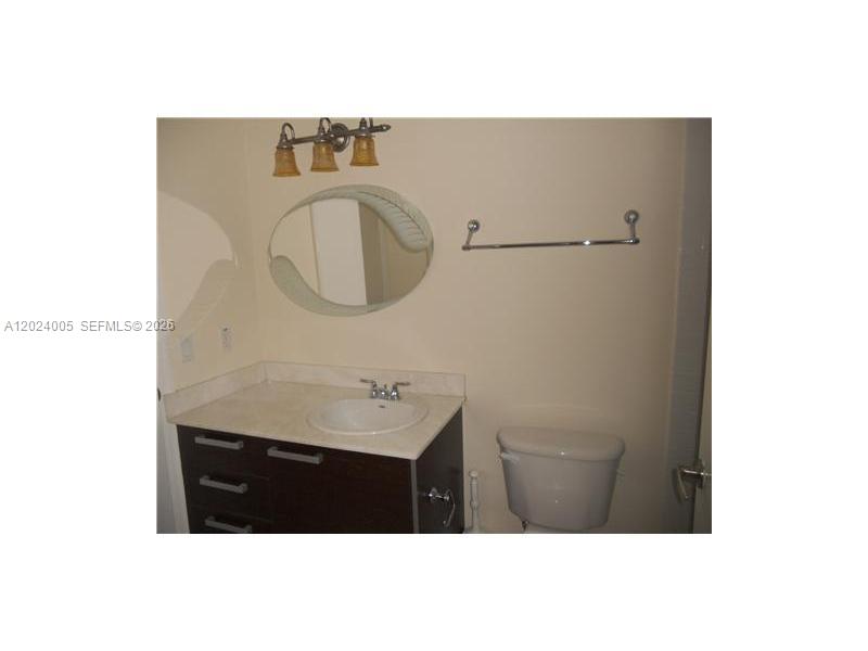 2525 Sw 3 Av 1006 Property Photo 5