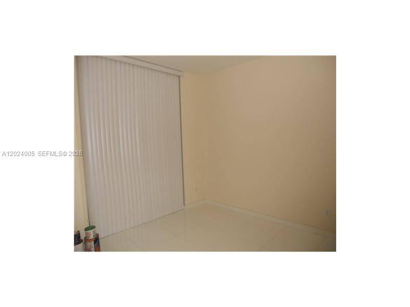 2525 Sw 3 Av 1006 Property Photo 9