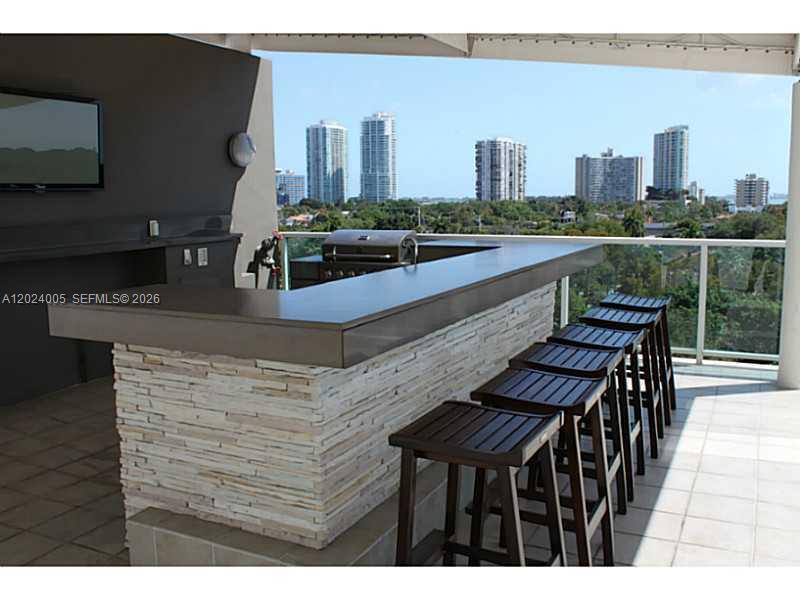 2525 Sw 3 Av 1006 Property Photo 12