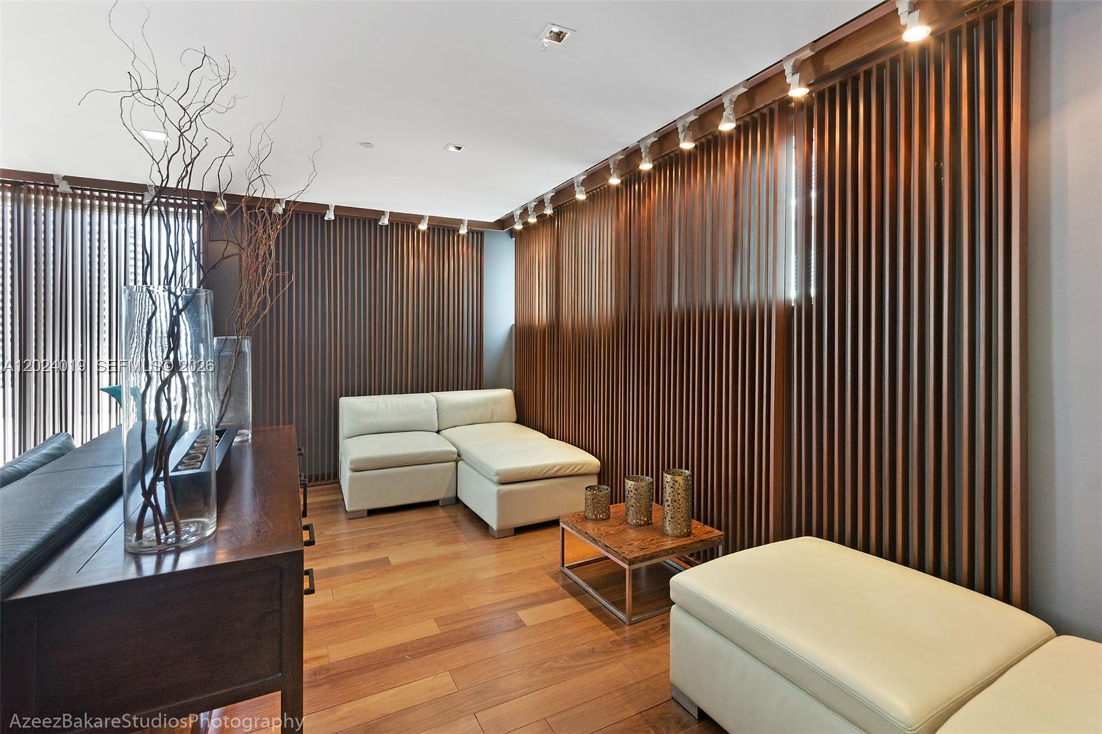 335 S Biscayne Blvd 802 Property Photo 32
