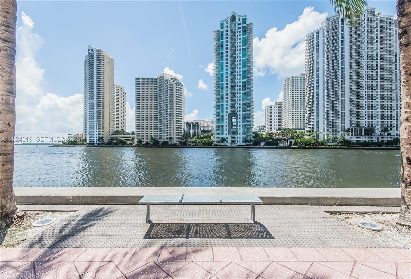 335 S Biscayne Blvd 802 Property Photo 52