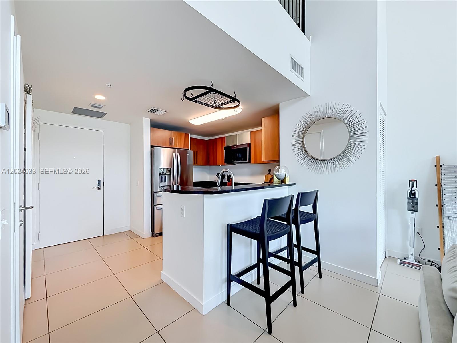 300 S Biscayne Blvd L-1016 Property Photo 6