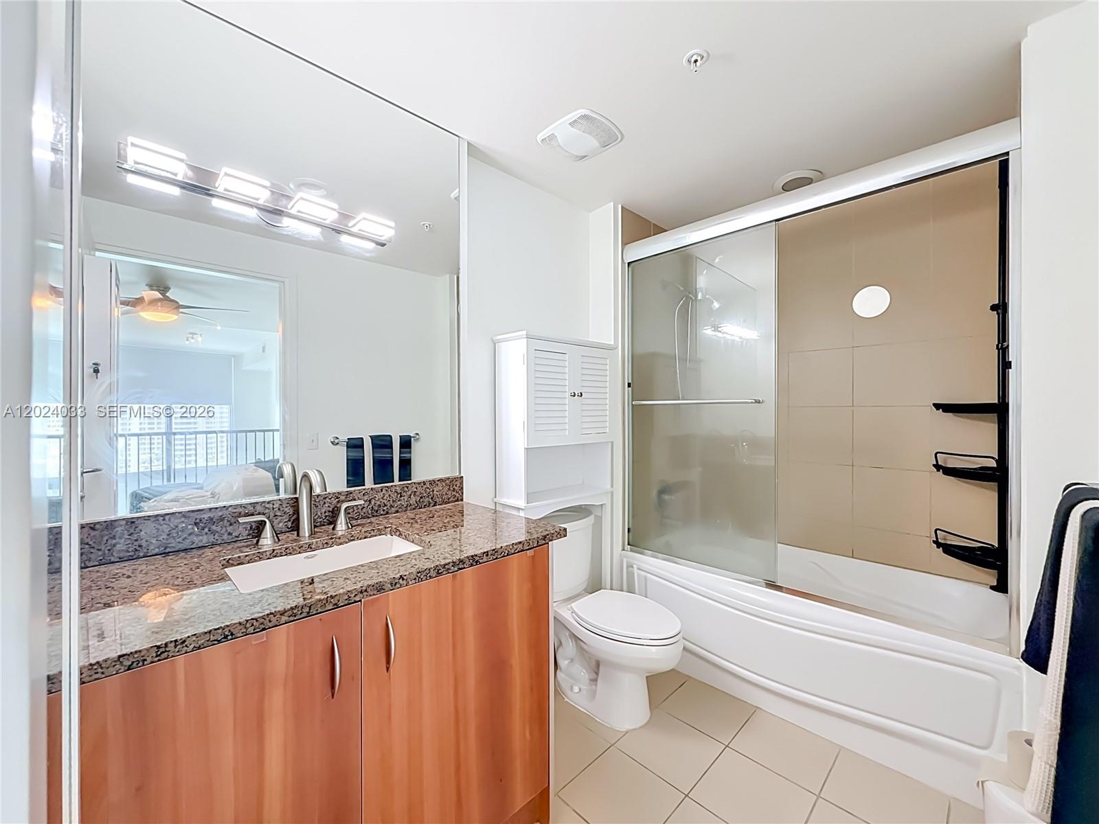 300 S Biscayne Blvd L-1016 Property Photo 15