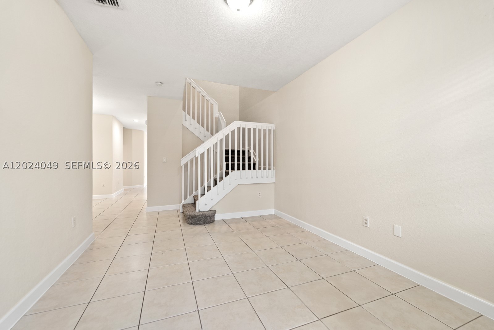 2511 Se 15th Ct Property Photo 3