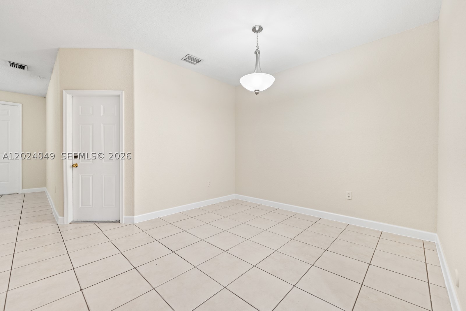 2511 Se 15th Ct Property Photo 8