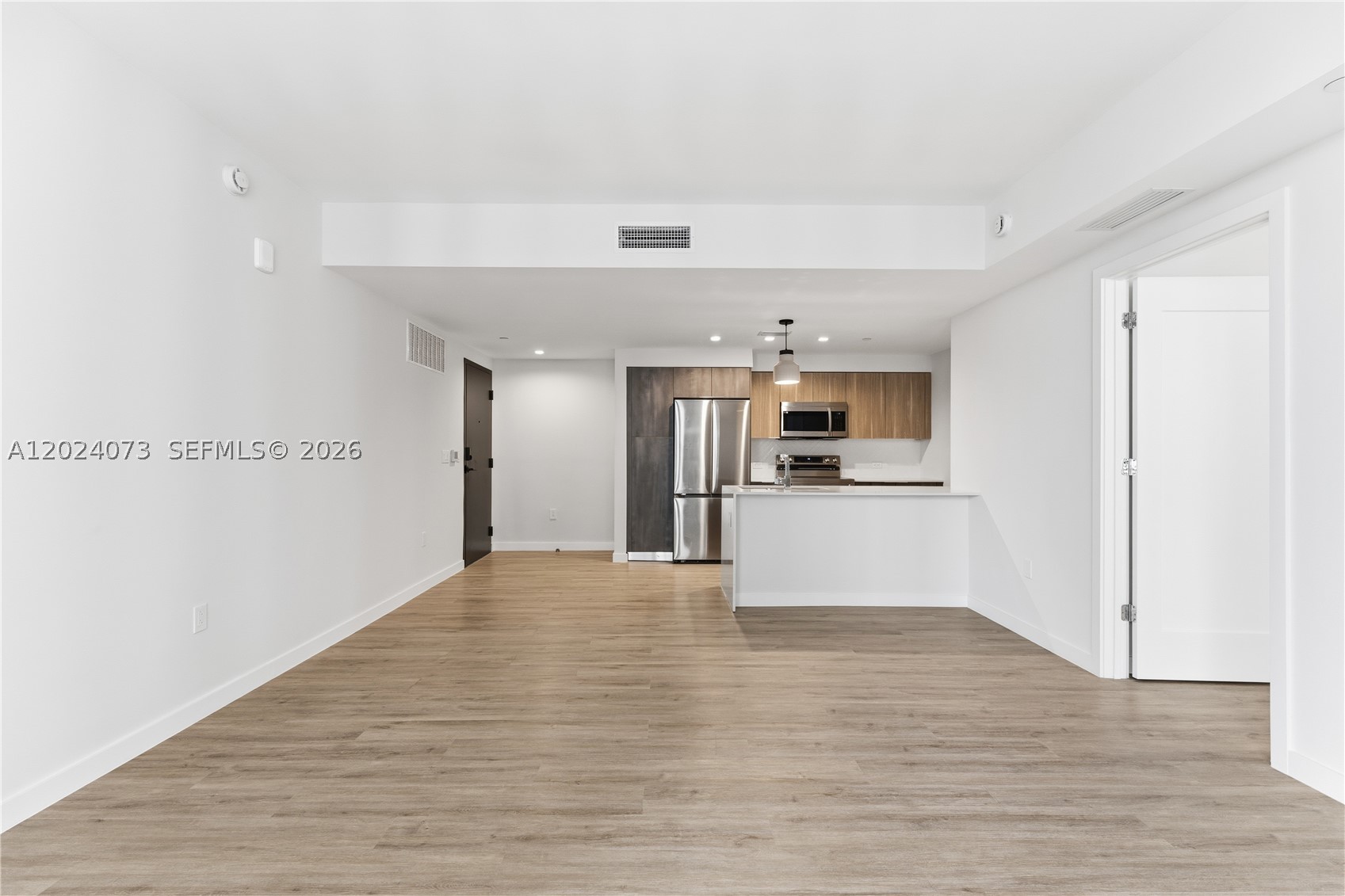 697 N Miami Ave 1810 Property Photo 11