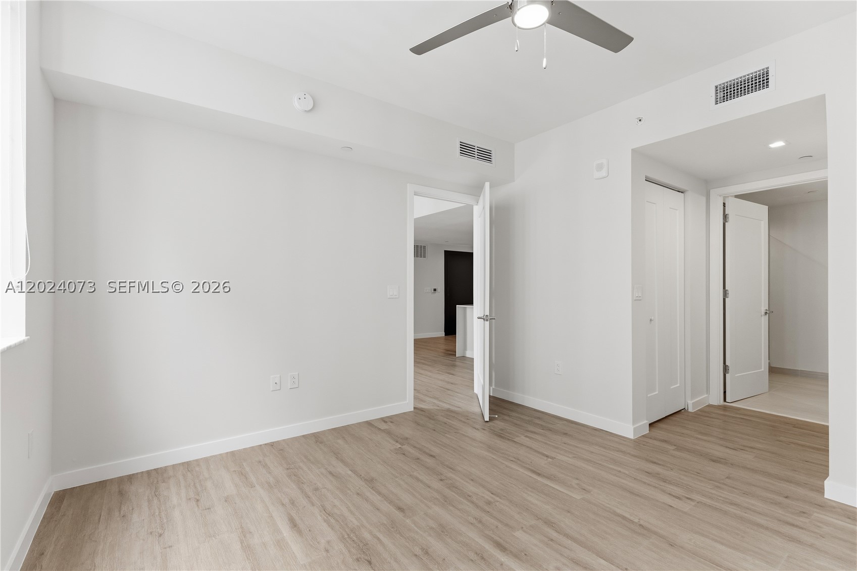 697 N Miami Ave 1810 Property Photo 15