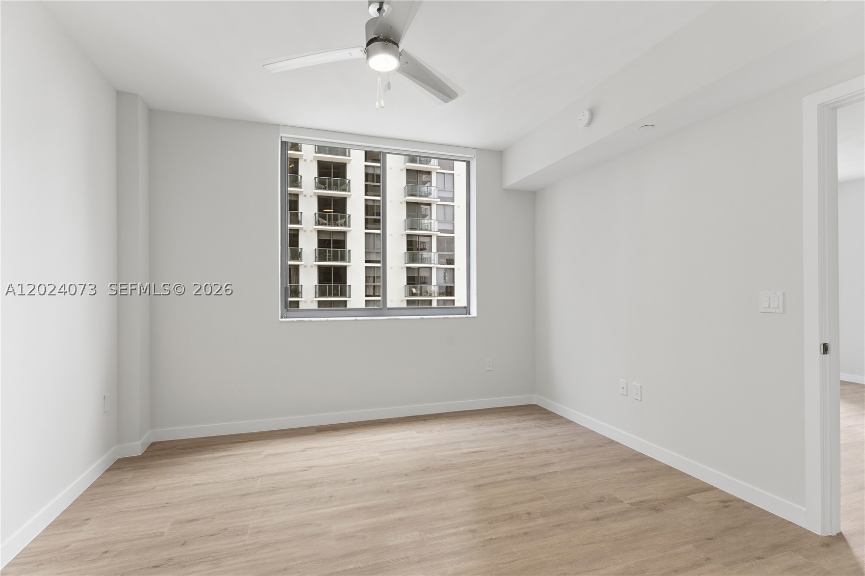 697 N Miami Ave 1810 Property Photo 17