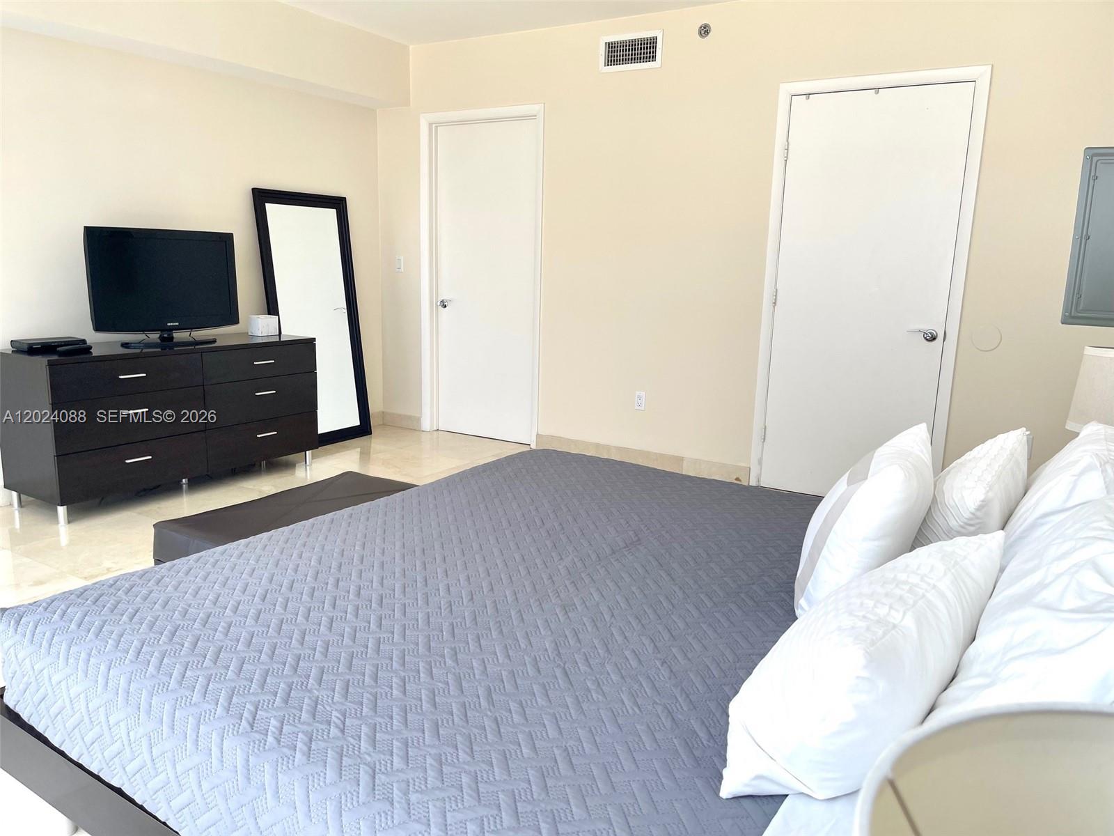 1830 S Ocean Dr 3407 Property Photo 19