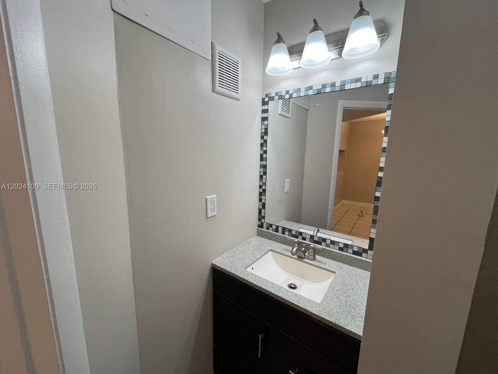 8020 Fairview Dr 301 Property Photo 13