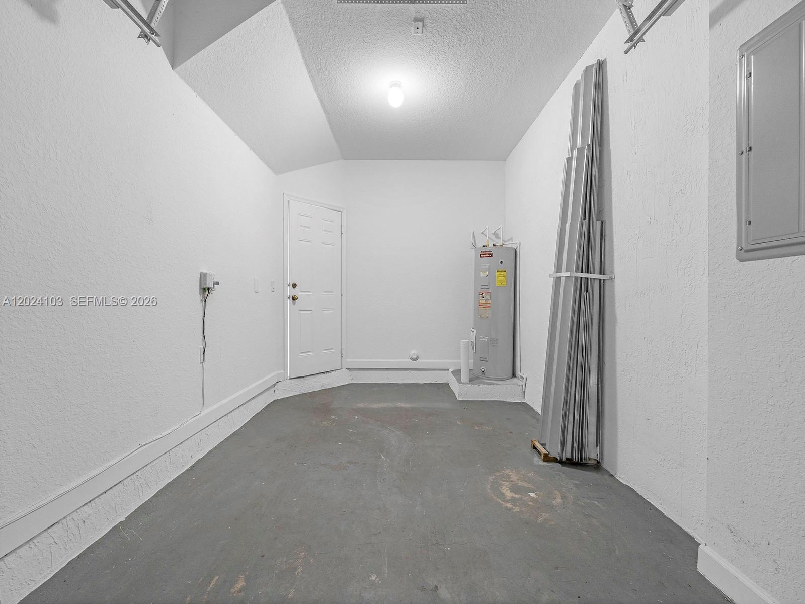 2560 Se 15th Ct Property Photo 16