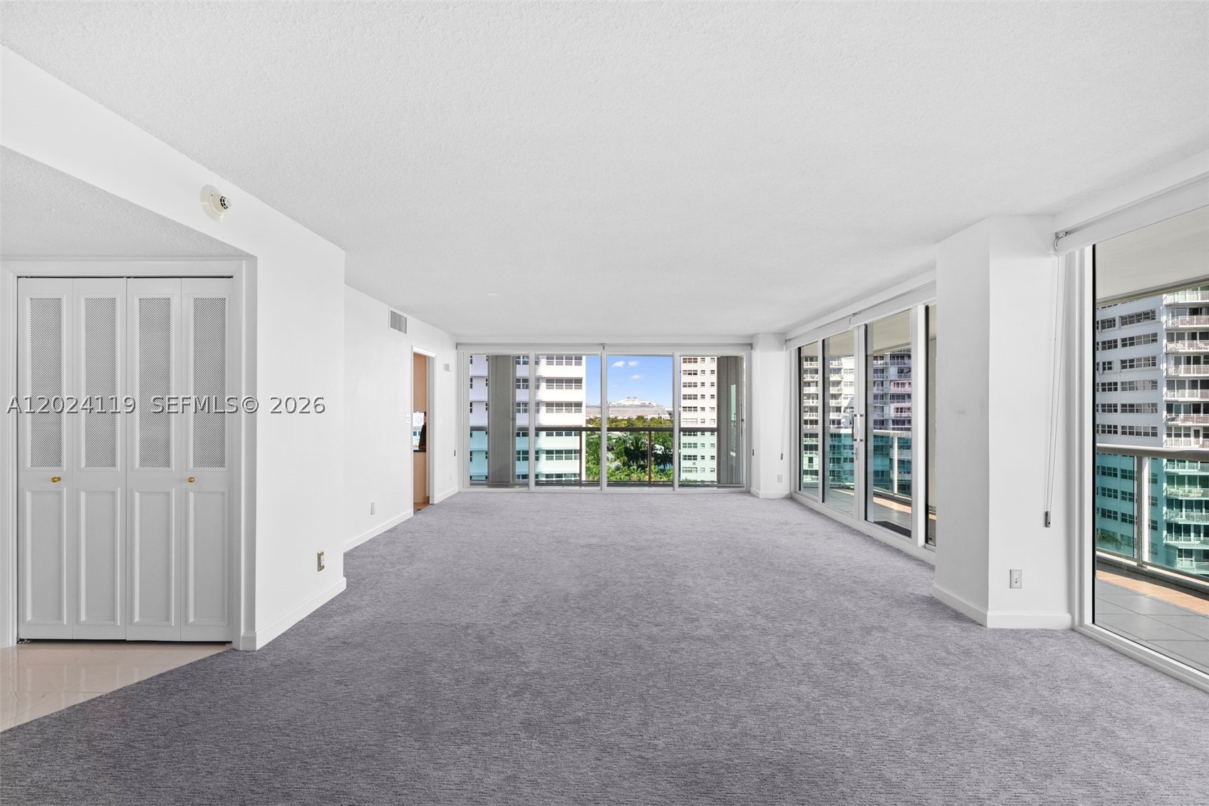 2100 S Ocean Ln 701 Property Photo 8