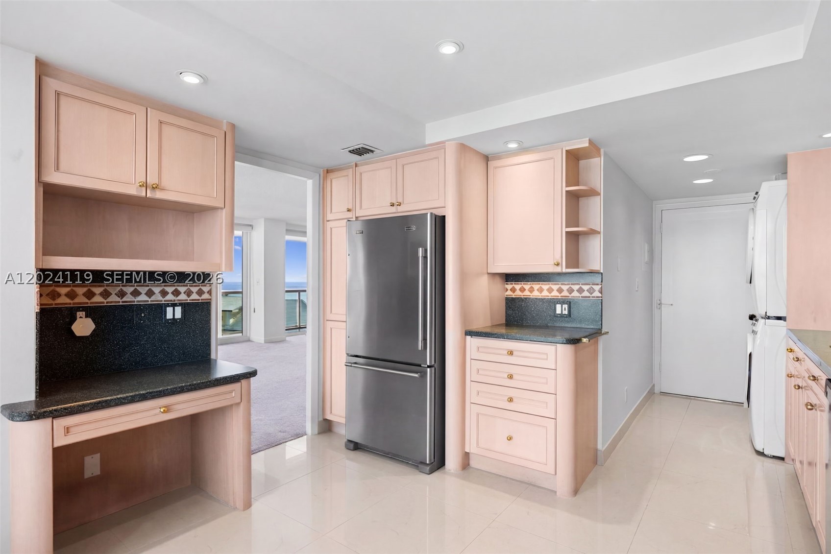 2100 S Ocean Ln 701 Property Photo 12