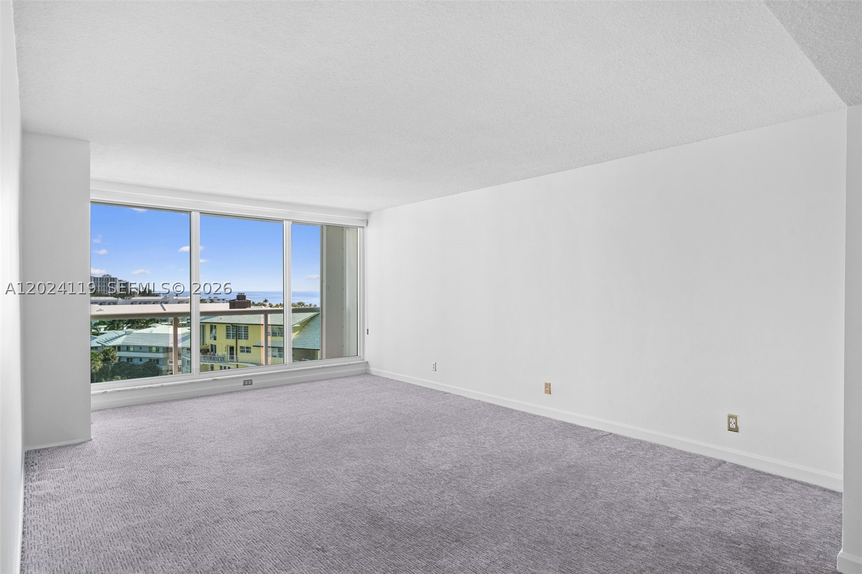 2100 S Ocean Ln 701 Property Photo 15