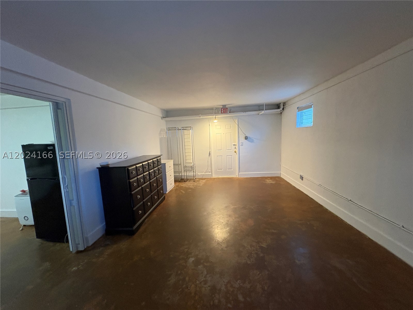 1751 Washington Ave 1h Property Photo 7