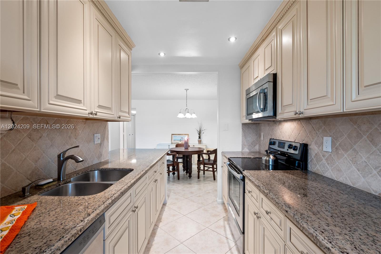 14604 Canalview Dr B Property Photo 15