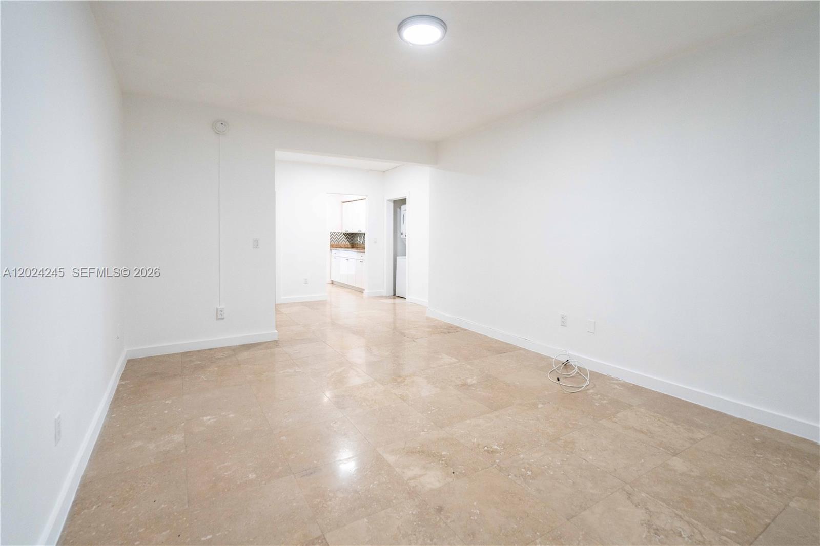 1120 Euclid Ave 6 Property Photo 3