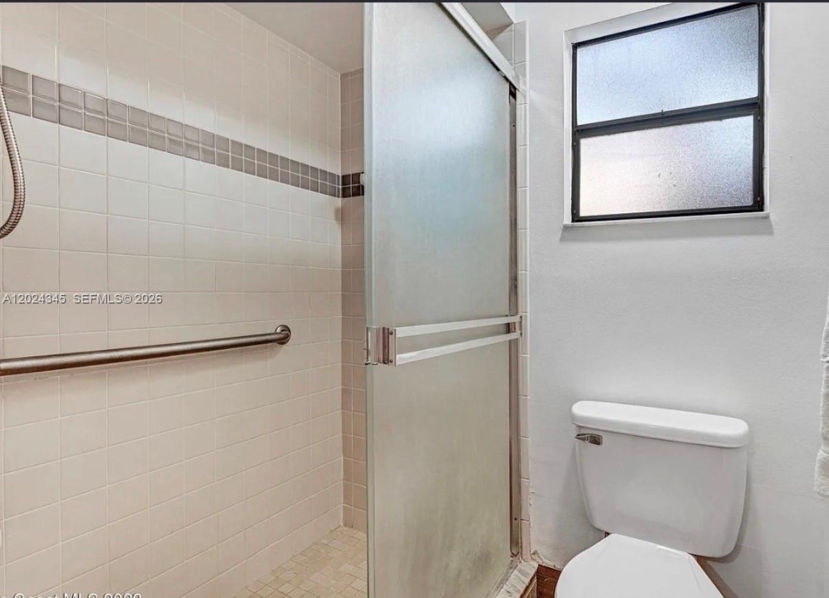 112 Se Vin Rose Cir Property Photo 6