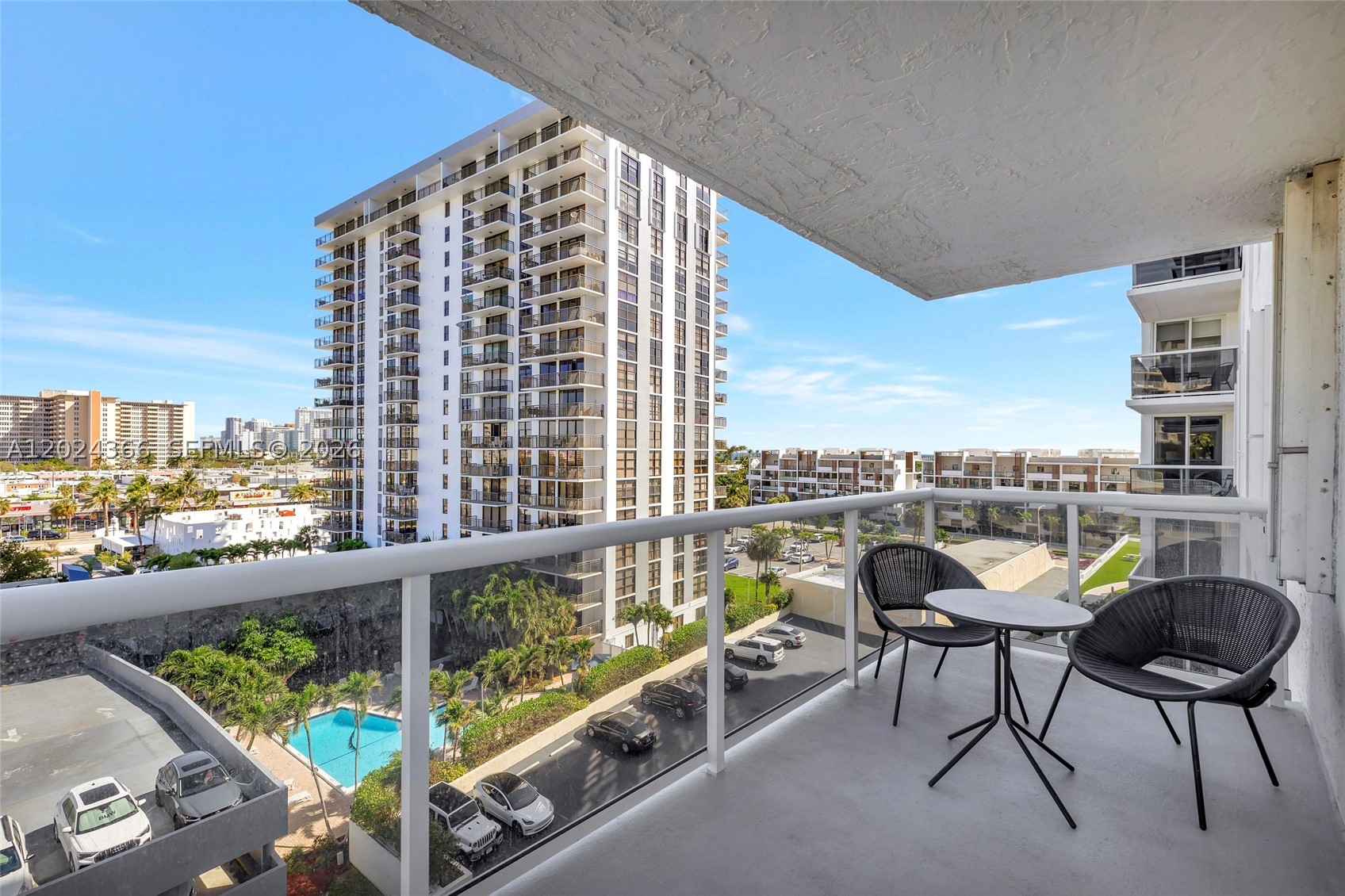 3015 N Ocean Blvd 6a Property Photo 3