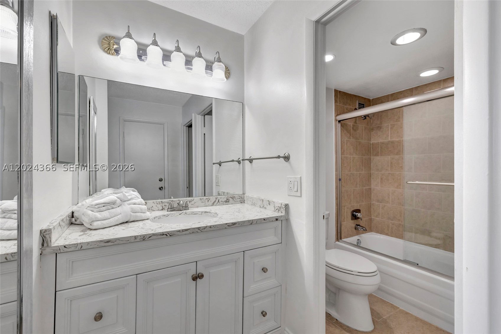 3015 N Ocean Blvd 6a Property Photo 14