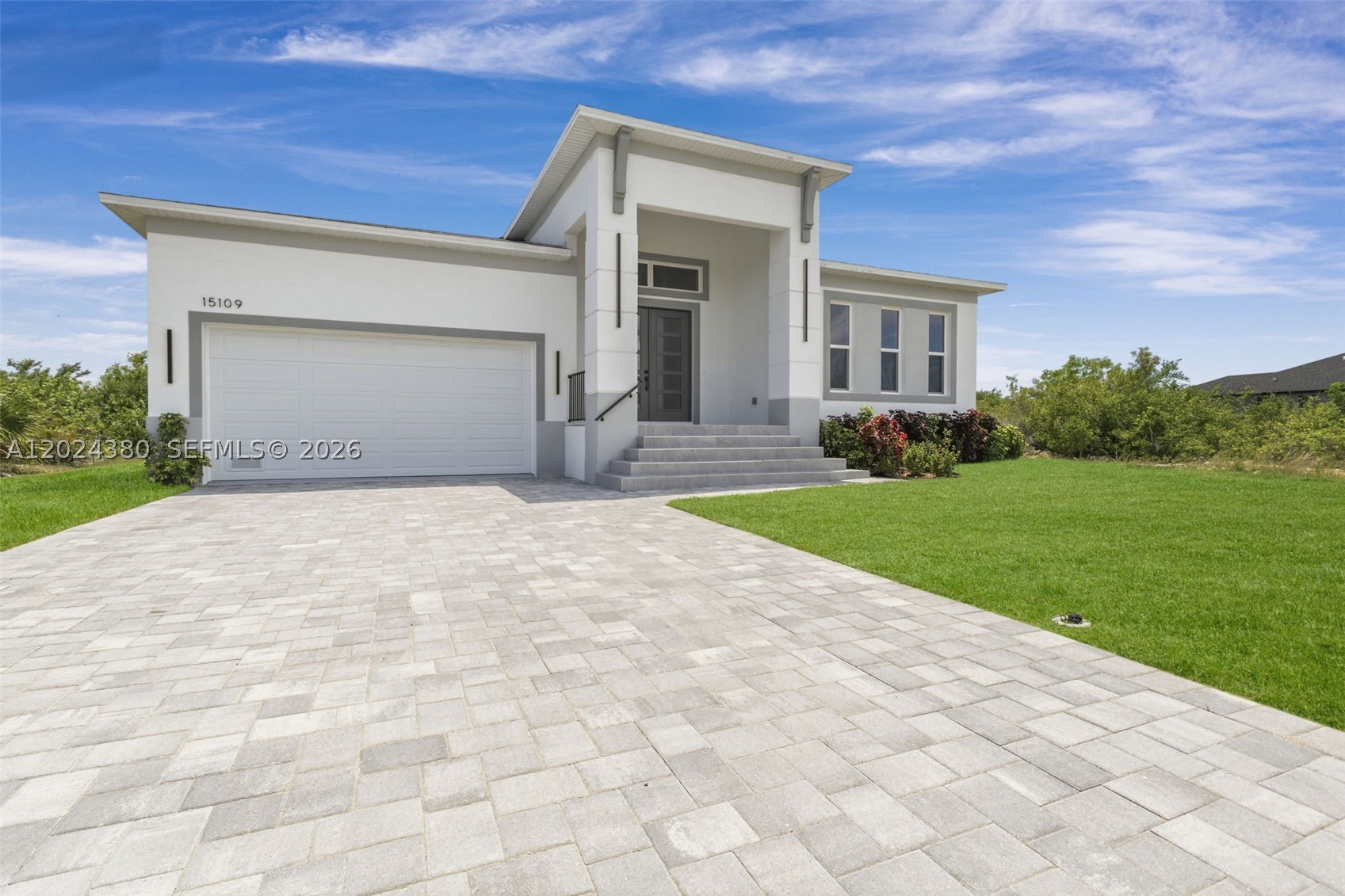 15109 Aquarius Circle Property Photo 1