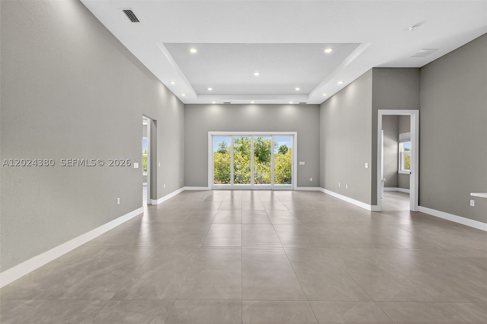 15109 Aquarius Circle Property Photo 6