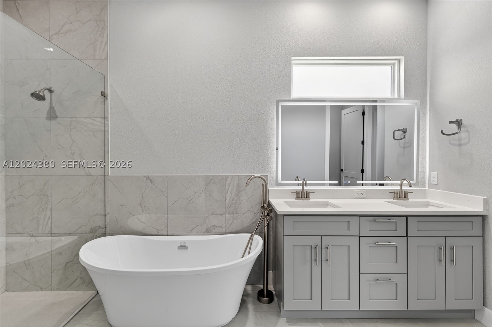 15109 Aquarius Circle Property Photo 31