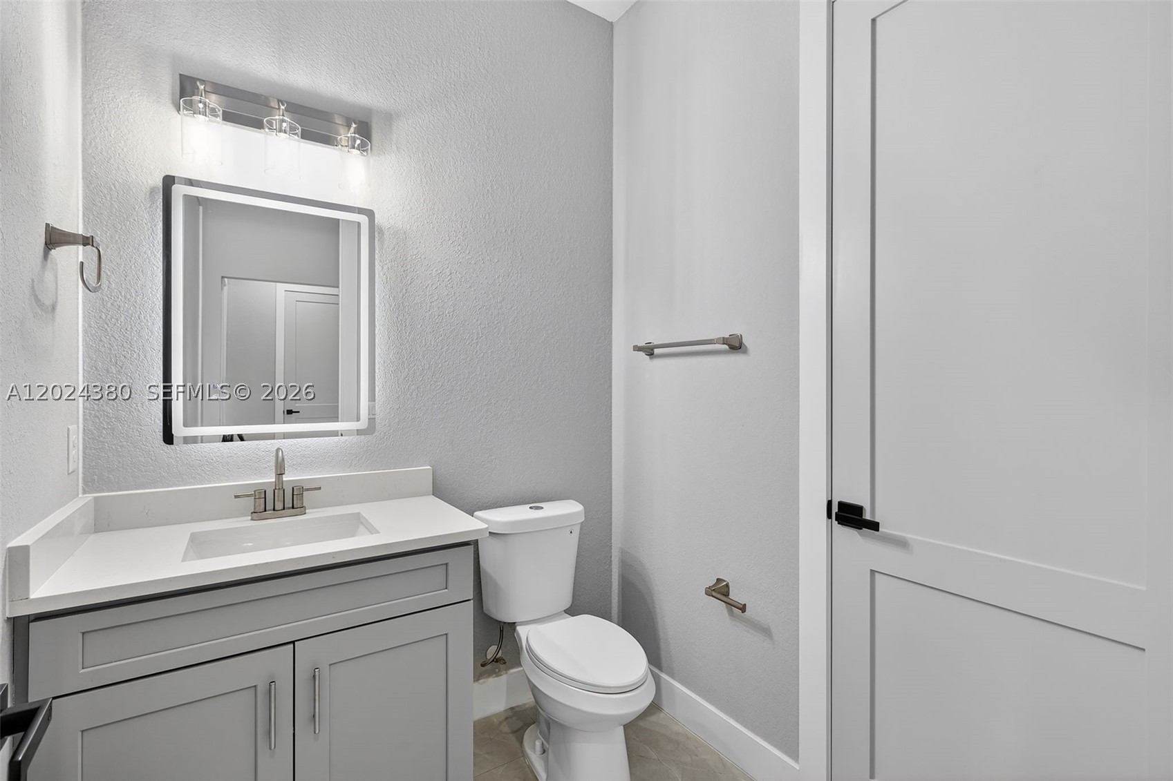 15109 Aquarius Circle Property Photo 44