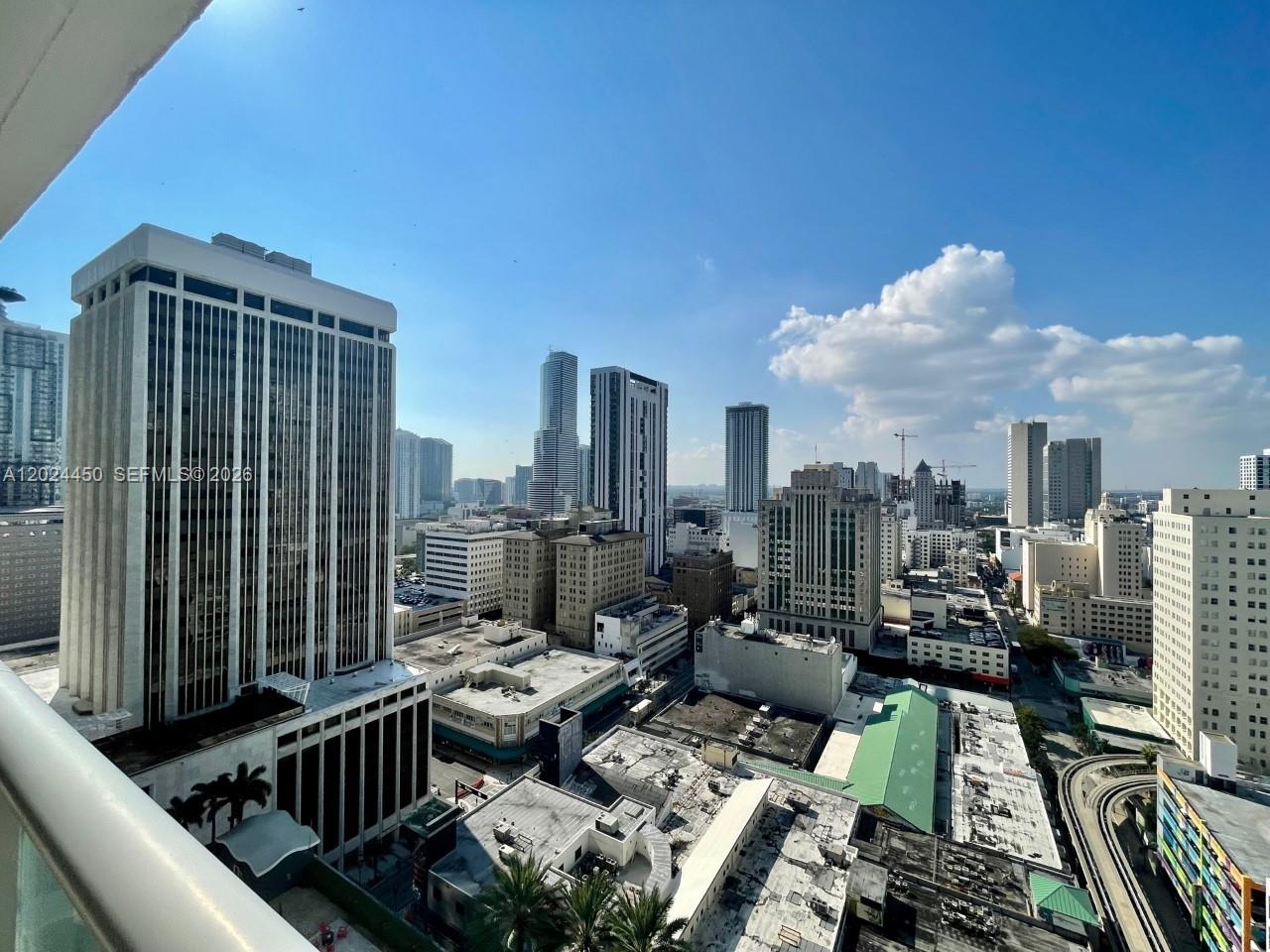50 Biscayne Blvd 2401 Property Photo 12