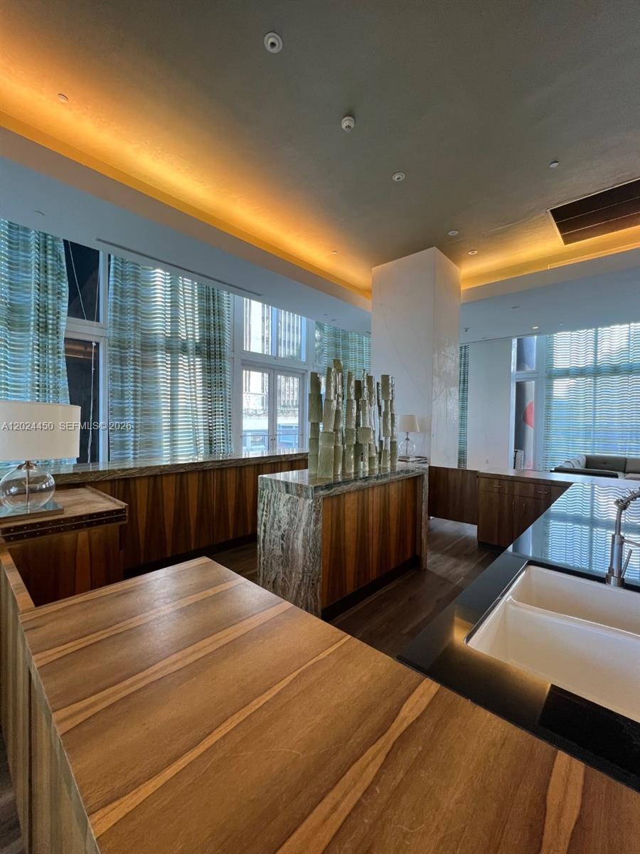 50 Biscayne Blvd 2401 Property Photo 21