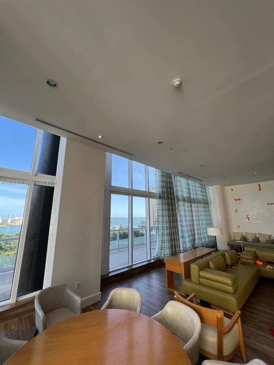 50 Biscayne Blvd 2401 Property Photo 23