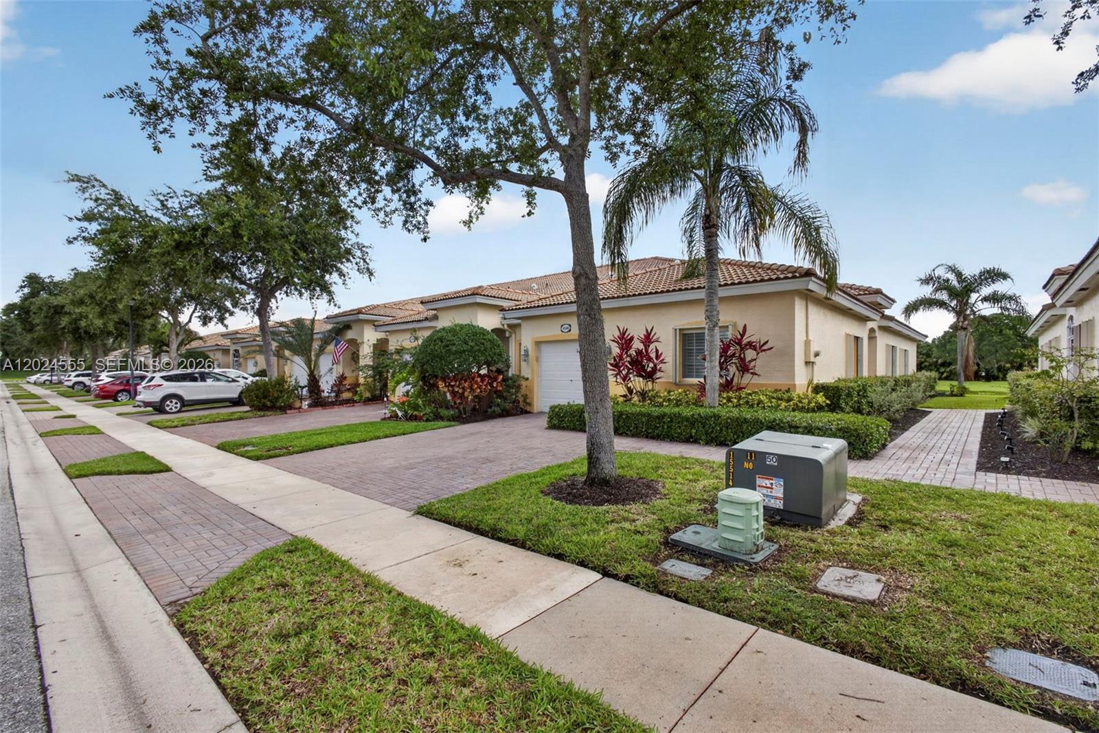 2368 Windjammer Way Property Photo 3