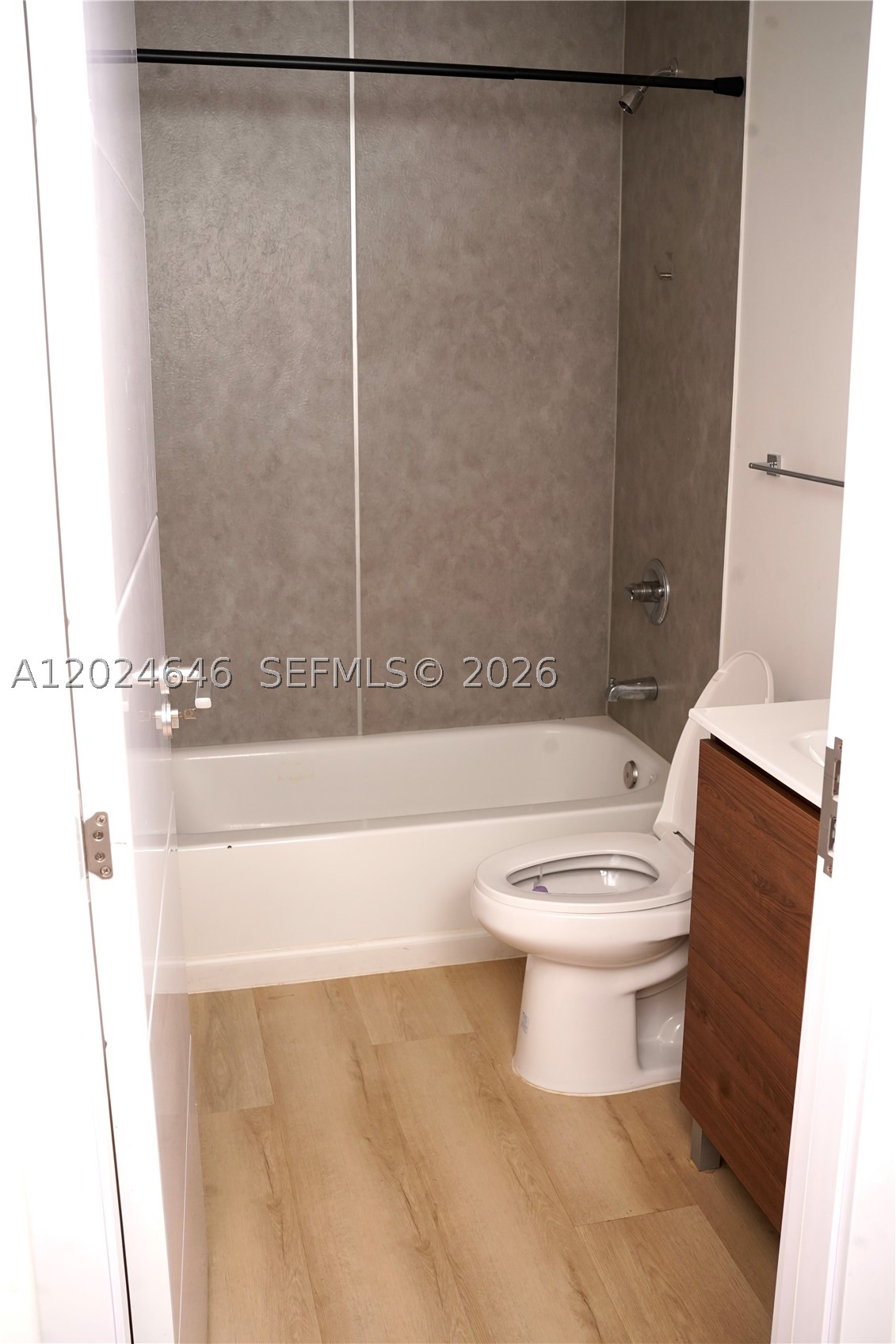 958 Nw 10th St 4 Property Photo 26