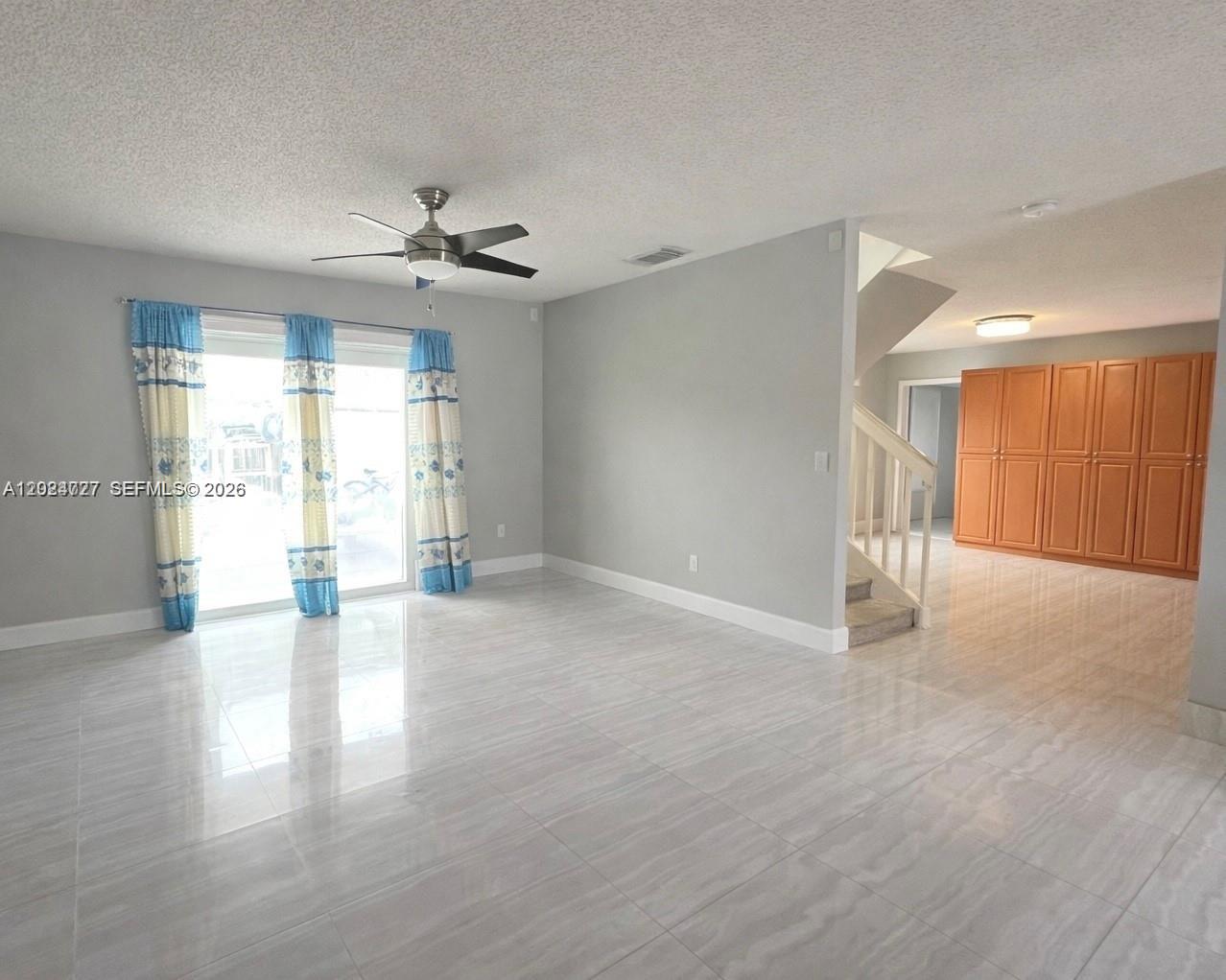 15302 Sw 180th Ter Property Photo 5