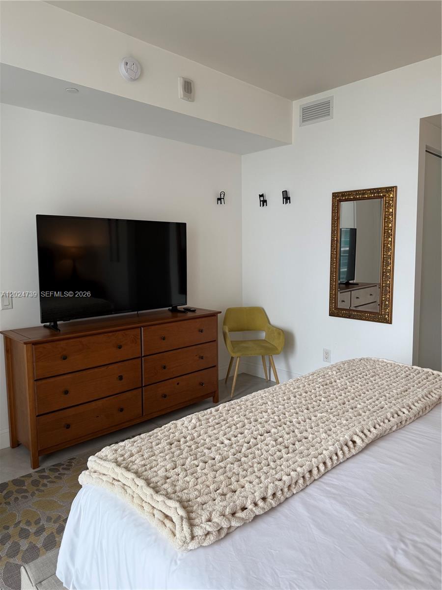 1300 Brickell Bay Dr 1007 Property Photo 20